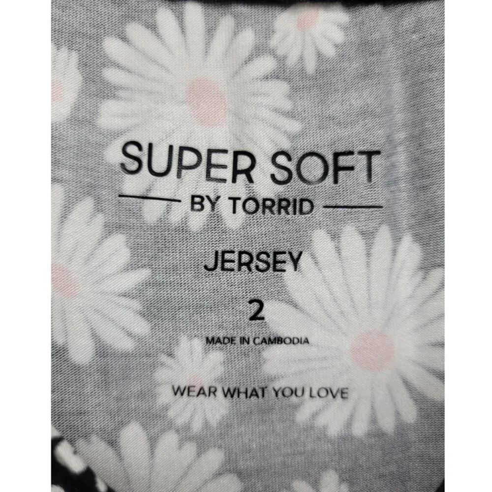 NWT Torrid 2 Black Daisy Mini Super Soft Tie Front Skater Dress 2X 18 20